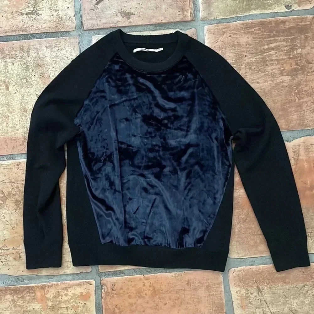 🔷 J BRAND Black Merino and Silk Blend Sweater Size Small